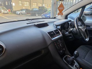 /photos/11907/2d5294b8-6641-4188-8c67-97e91fb2c35b_i320x240.jpg